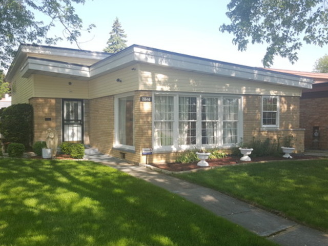 15546 Dobson Ave, Dolton, IL 60419 photo 2