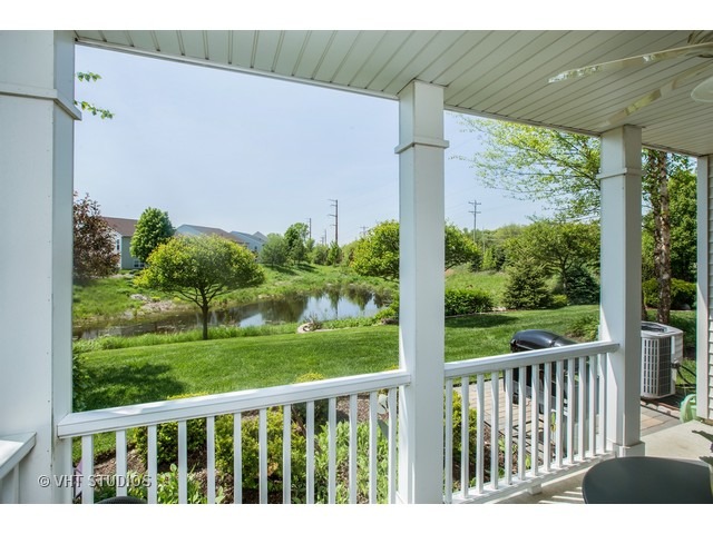 1004 Pinehurst Ct, Elgin, IL 60124 photo 14