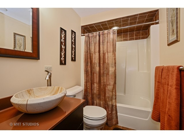 284 Maple St, Beecher, IL 60401 photo 16