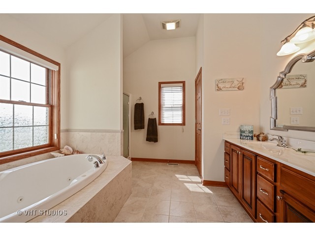 284 Maple St, Beecher, IL 60401 photo 12