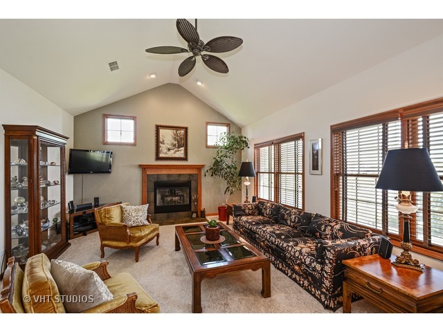 284 Maple St, Beecher, IL 60401 photo 7