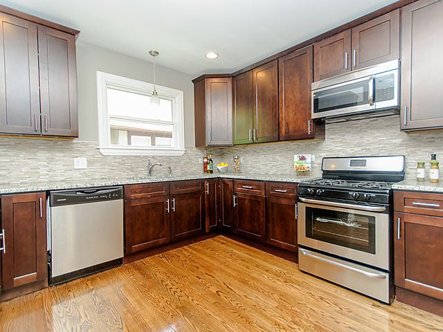 1505 W 104th St, Chicago, IL 60643 photo 2