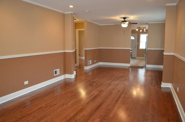 8840 S Cornell Ave, Chicago, IL 60617 photo 2