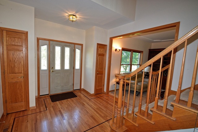 16125 Vintage Dr, Plainfield, IL 60586 photo 2