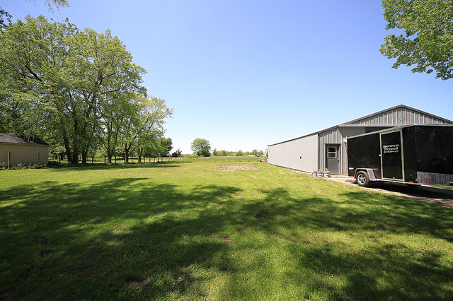 430 S Berta Rd, Diamond, IL 60416 photo 4