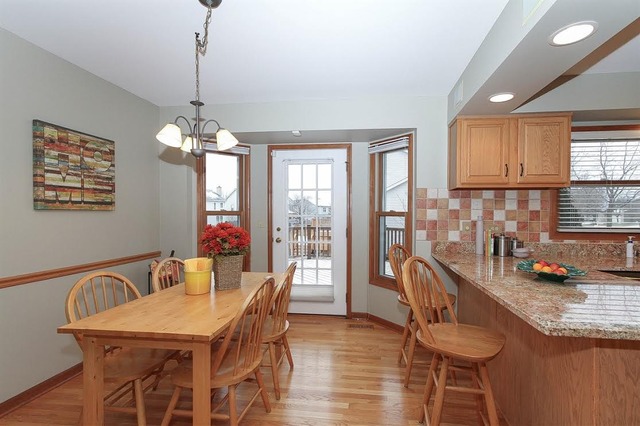 5205 Landers Dr, Hoffman Estates, IL 60192 photo 9