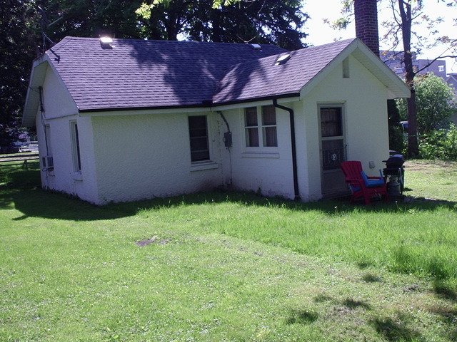 413 Carroll Ave, Dixon, IL 61021 photo 4