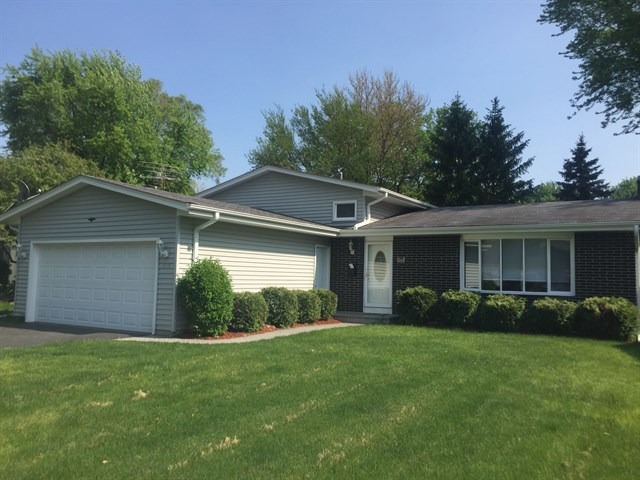 113 Lloyd St, Cary, IL 60013 photo 1