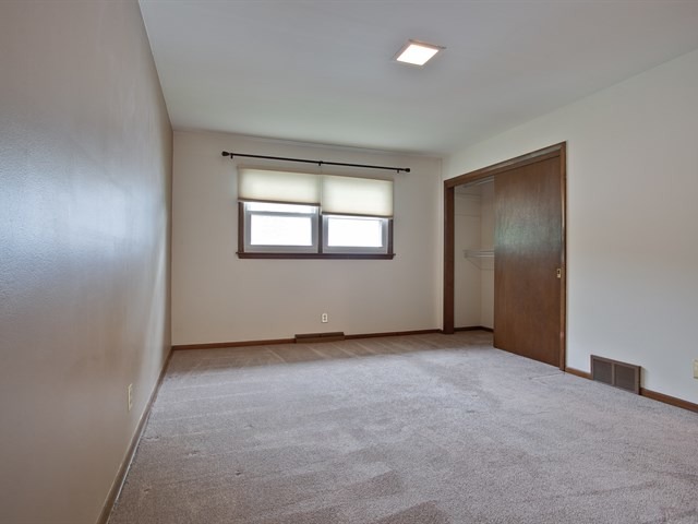 113 Lloyd St, Cary, IL 60013 photo 18