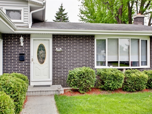 113 Lloyd St, Cary, IL 60013 photo 4