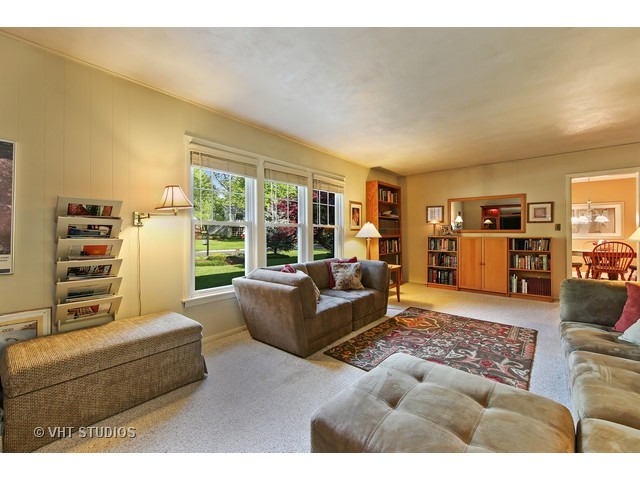 1234 Gamon Rd, Wheaton, IL 60189 photo 9