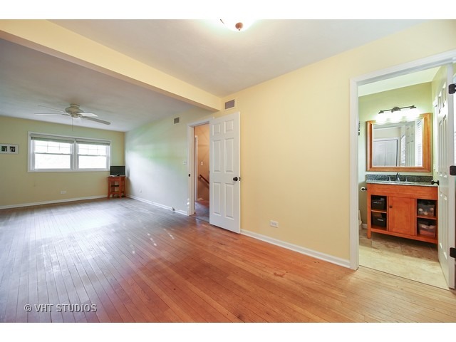 1234 Gamon Rd, Wheaton, IL 60189 photo 11