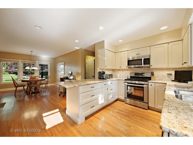 1234 Gamon Rd, Wheaton, IL 60189 photo 6
