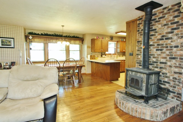 2610 S Hadden Rd, Mazon, IL 60444 photo 10