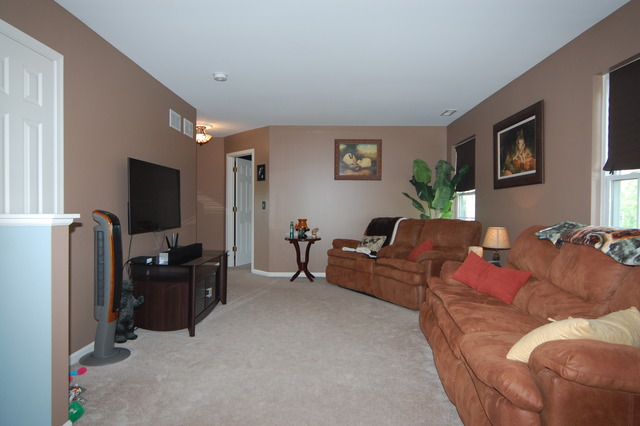 400 Gregory M Sears Dr, Gilberts, IL 60136 photo 18