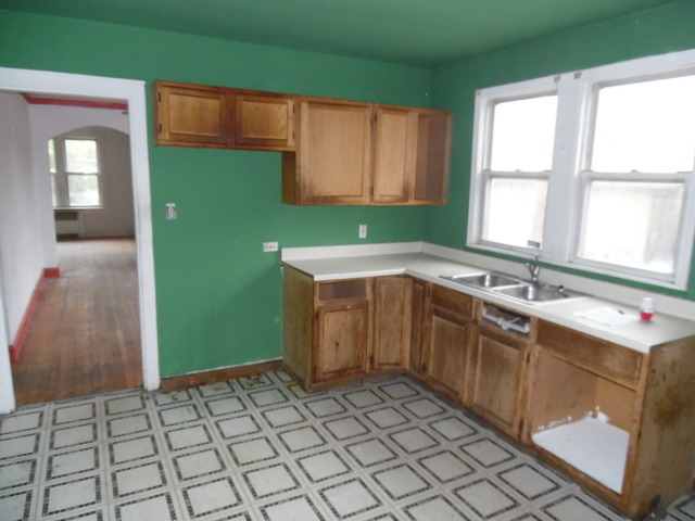 269 E 149th St, Harvey, IL 60426 photo 6