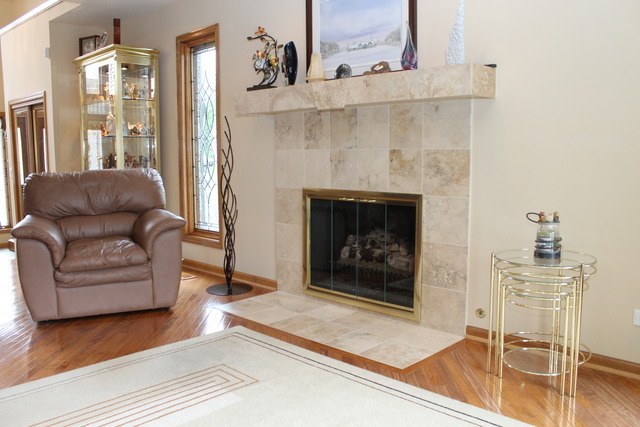402 N River Rd, Fox River Grove, IL 60021 photo 7