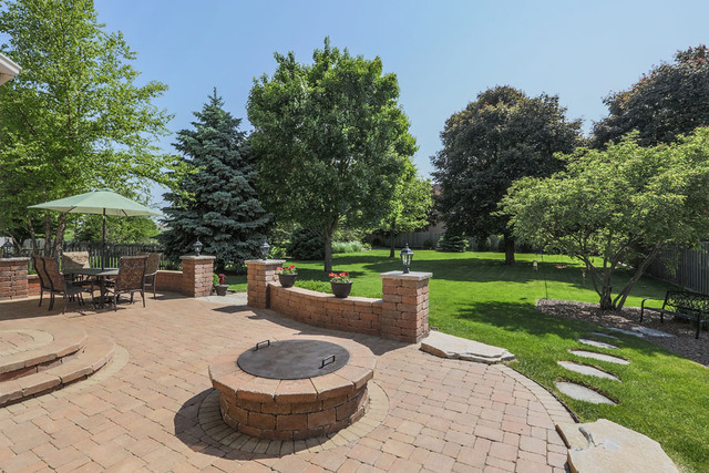 12441 Falcon Dr, Plainfield, IL 60585 photo 2