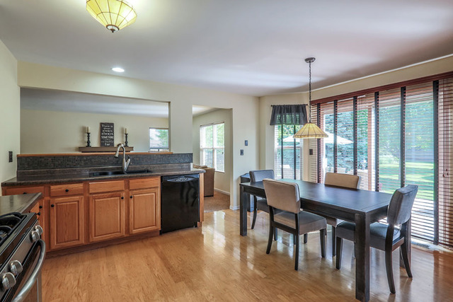 12441 Falcon Dr, Plainfield, IL 60585 photo 9