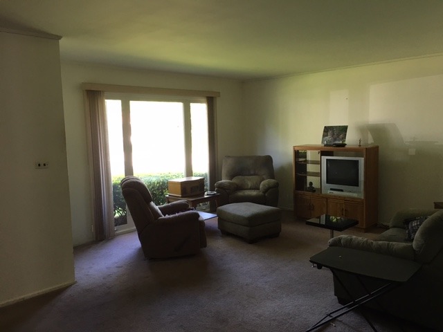 707 S Wayne Pl, Wheeling, IL 60090 photo 2