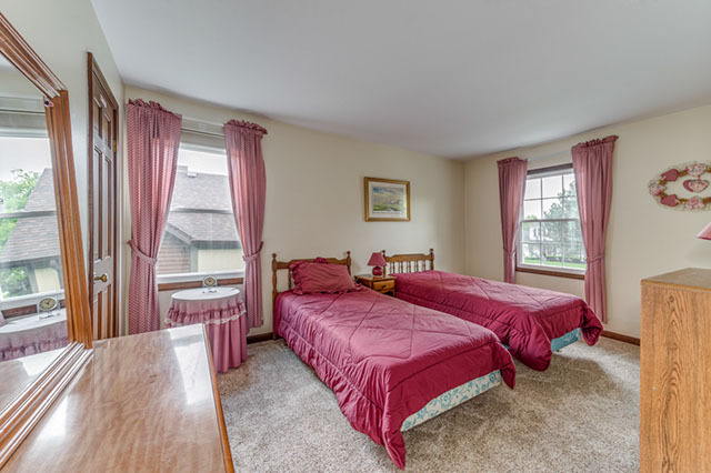 1113 E Gartner Rd, Naperville, IL 60540 photo 14