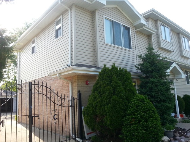 7442 Thomas Ave, Bridgeview, IL 60455 photo 2