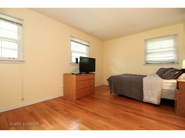 514 Davis St, Park Forest, IL 60466 photo 8