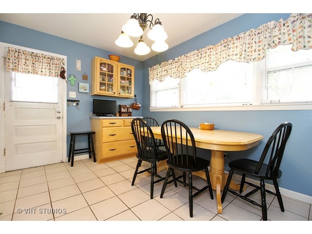 514 Davis St, Park Forest, IL 60466 photo 4