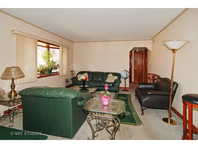 1414 S Spencer Ave, Berkeley, IL 60163 photo 2
