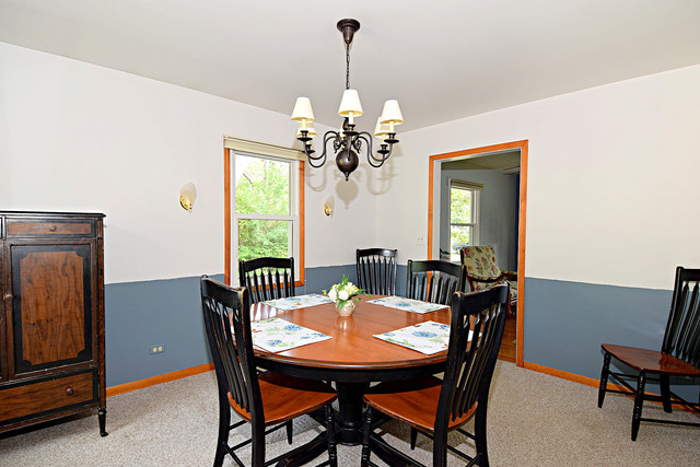 403 Elm St, Wheaton, IL 60189 photo 4