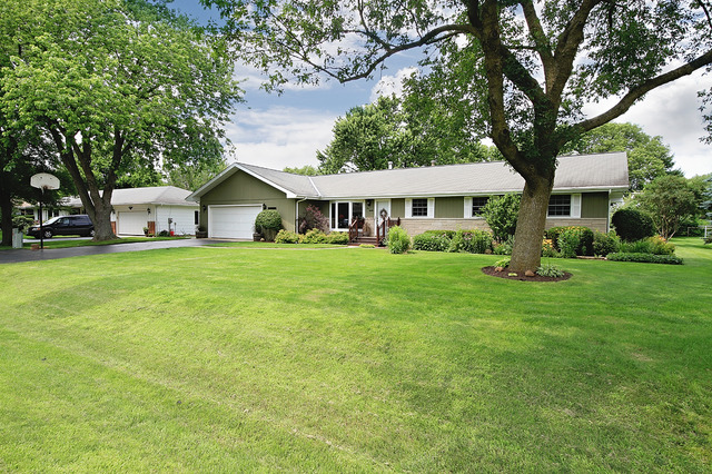 1080 Tracy Dr, Morris, IL 60450 photo 1