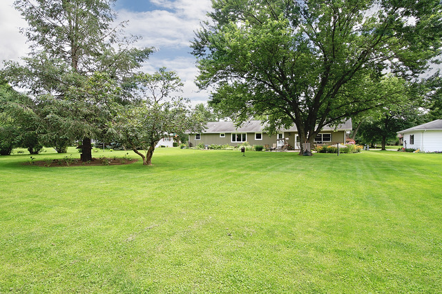 1080 Tracy Dr, Morris, IL 60450 photo 3
