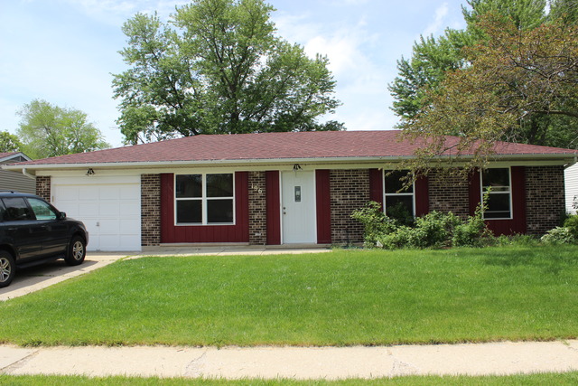 196 Waverly Dr, Elgin, IL 60120 photo 2