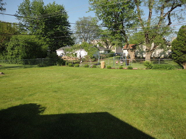 2706 Dove St, Rolling Meadows, IL 60008 photo 5