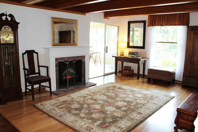 2059 Chatham Dr, Wheaton, IL 60189 photo 3