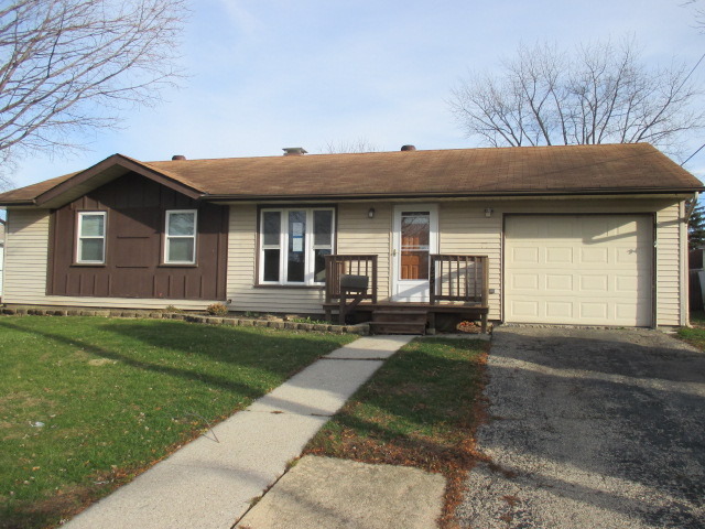 1251 Post Rd, Aurora, IL 60506 photo 1