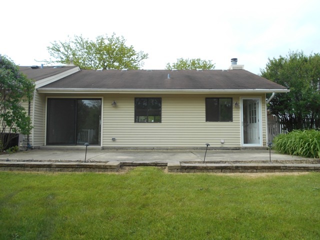 882 Marina Ter, Bartlett, IL 60103 photo 5