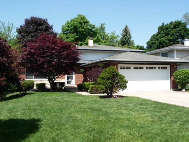 968 Martingale Dr, Bartlett, IL 60103 photo 2