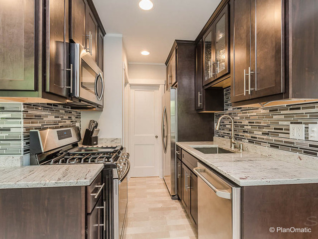 176 E Burlington St, Riverside, IL 60546 photo 9
