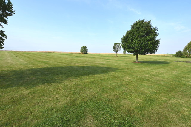 532 Bell Rd, Minooka, IL 60447 photo 6