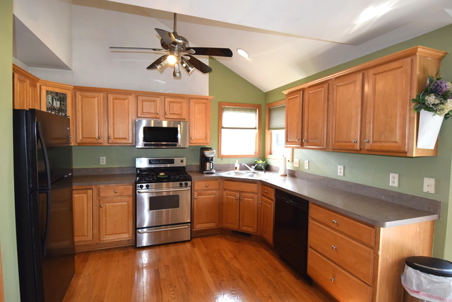 532 Bell Rd, Minooka, IL 60447 photo 10