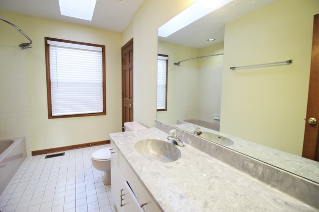 1464 Polo Dr, Bartlett, IL 60103 photo 13