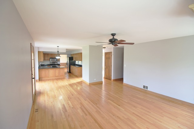 1464 Polo Dr, Bartlett, IL 60103 photo 8