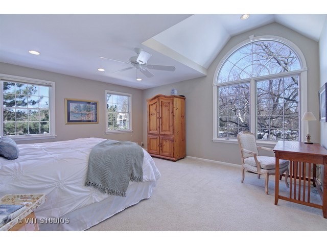 2546 Maple Ave, Northbrook, IL 60062 photo 12