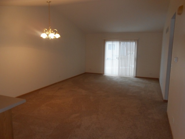 534 Timber Dr, Harvard, IL 60033 photo 2