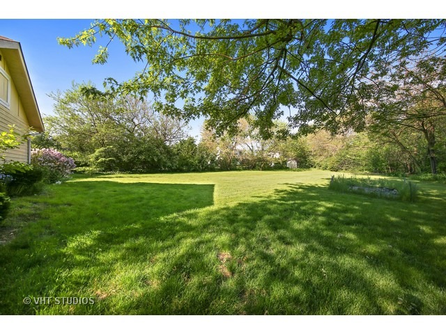 2012 Summit St, Wheaton, IL 60187 photo 25
