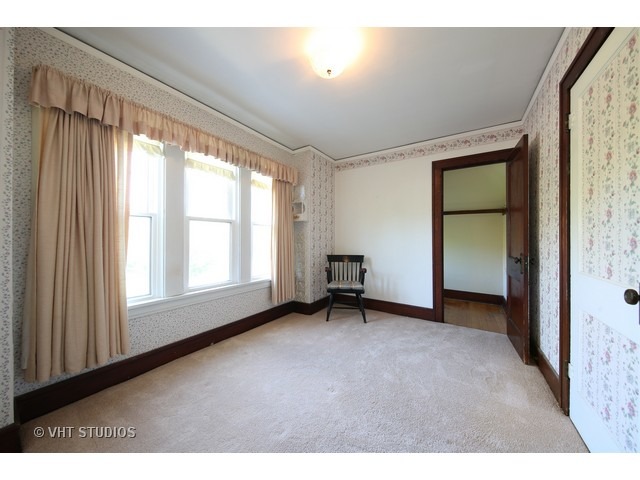 2012 Summit St, Wheaton, IL 60187 photo 15