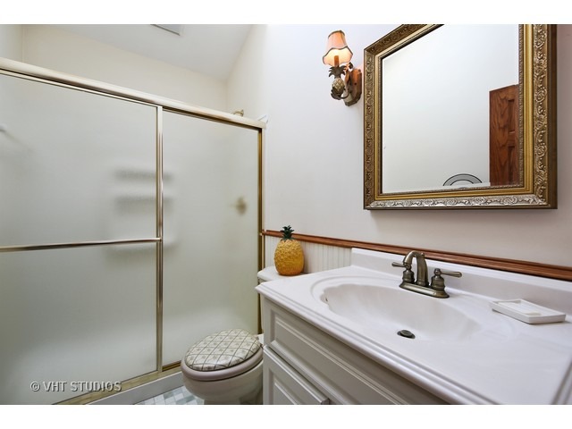 2012 Summit St, Wheaton, IL 60187 photo 12
