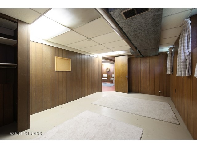 2012 Summit St, Wheaton, IL 60187 photo 18