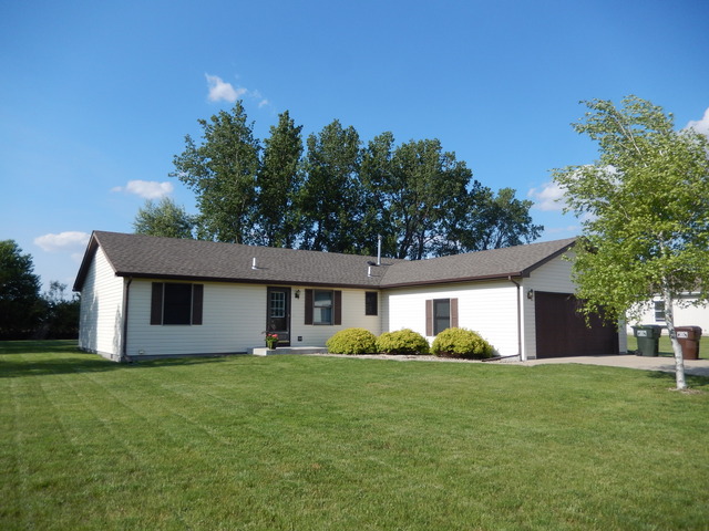 3501 W Silverado Dr, Kankakee, IL 60901 photo 1